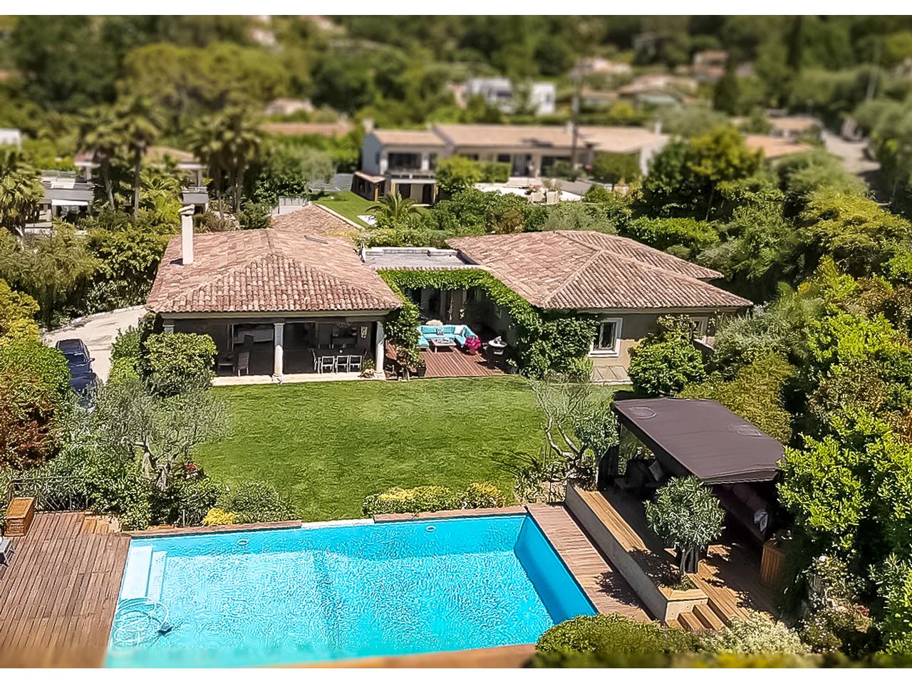 Propriété à vendre  Grasse Lionel Imbrosciano Arthurimmo.com Mouans-Sartoux-2.j